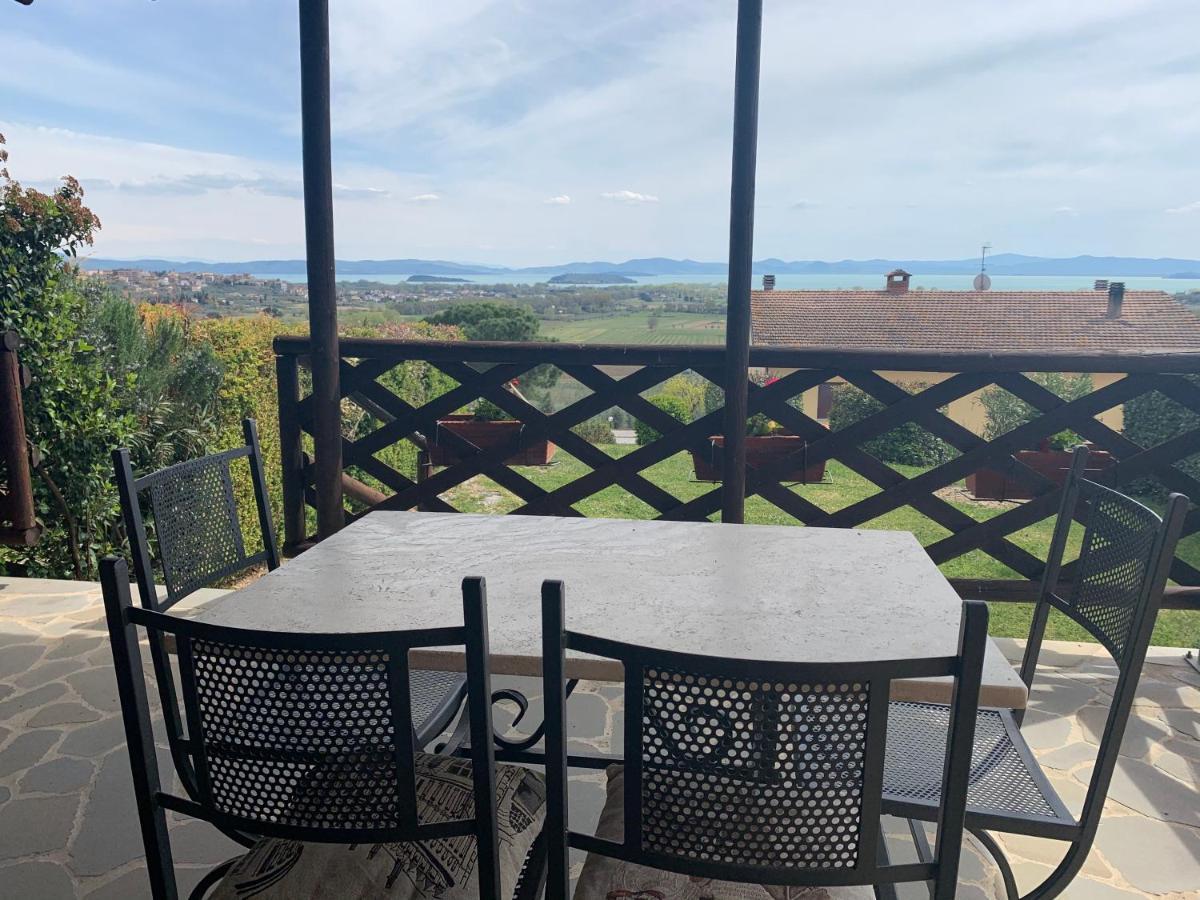 Agriturismo Annibale Tuoro sul Trasimeno Bagian luar foto